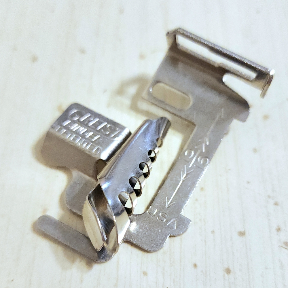 Vintage Greist Bias Binding 15/16 Presser Foot Sewing Machine Attachment